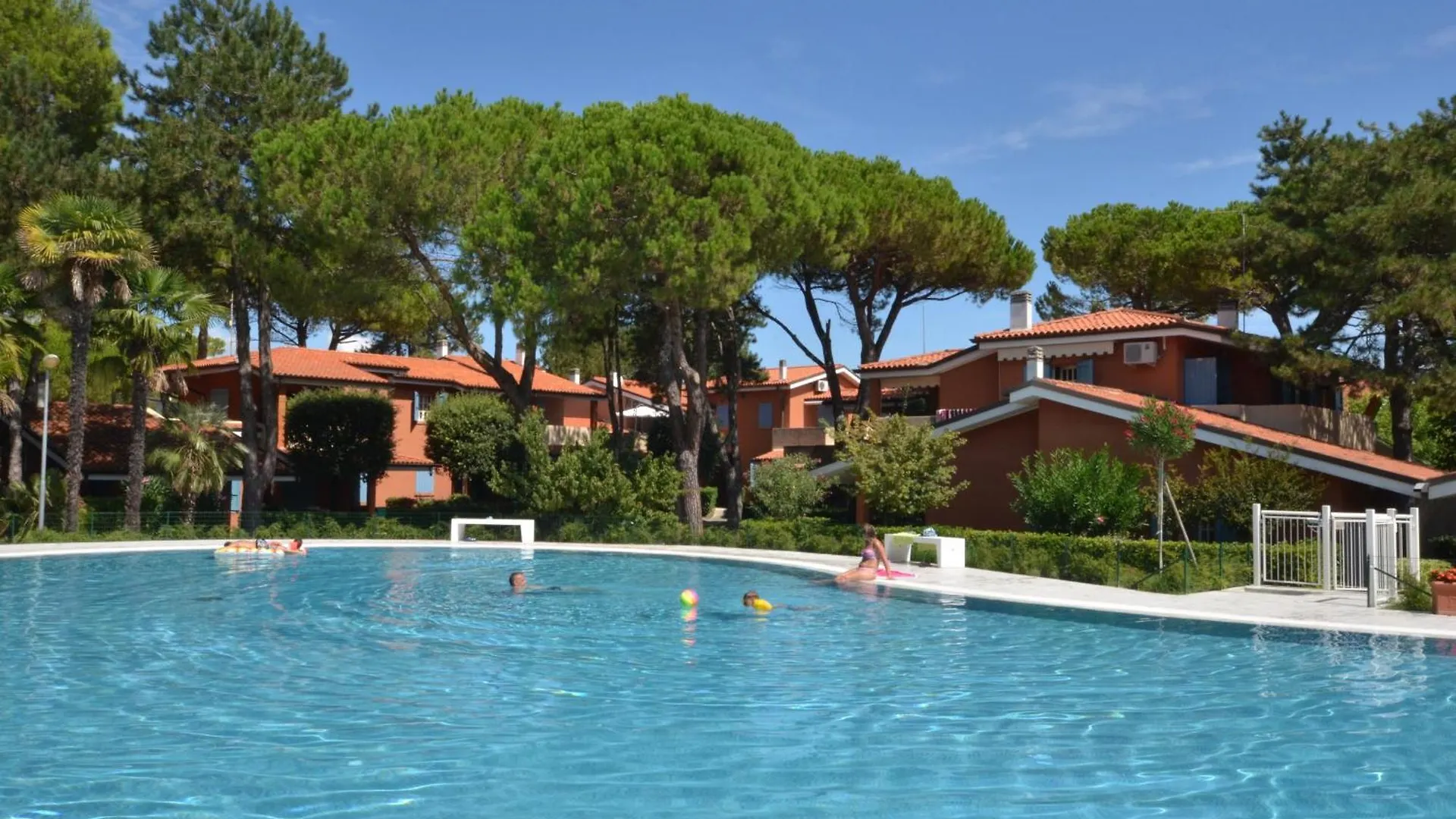 Villaggio Euro Residence Club contacts